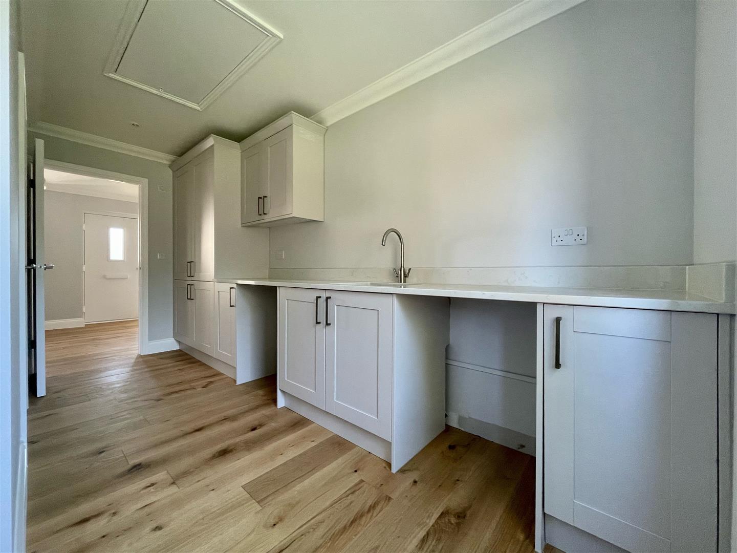 Property Image e32c0419-ab3f-4efb-8882-23cb4033f759