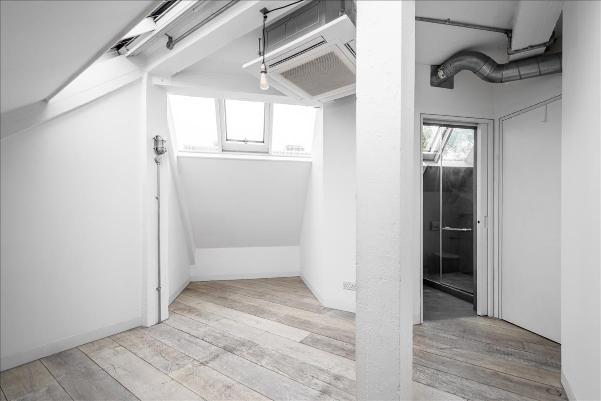 Property Image e336ddda-7a3f-41ed-aa77-772198c667d3