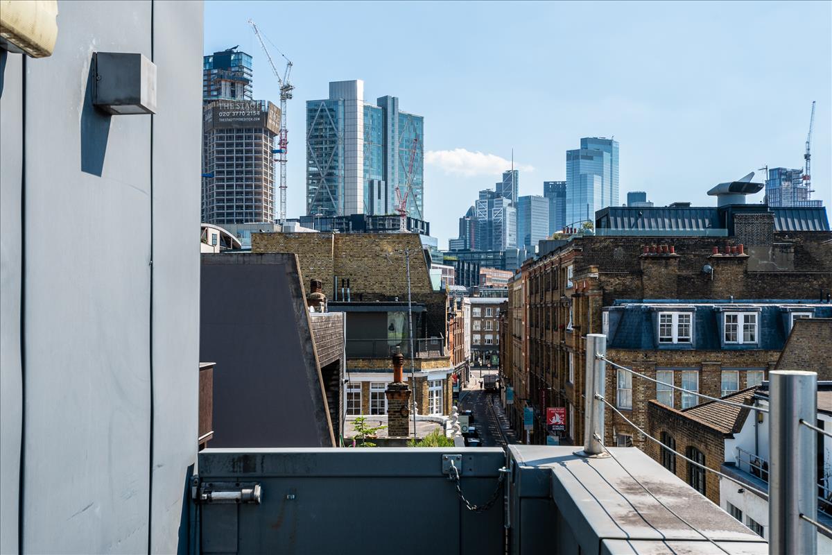 incredible duplex penthouse for rent on charlotte road ec2a