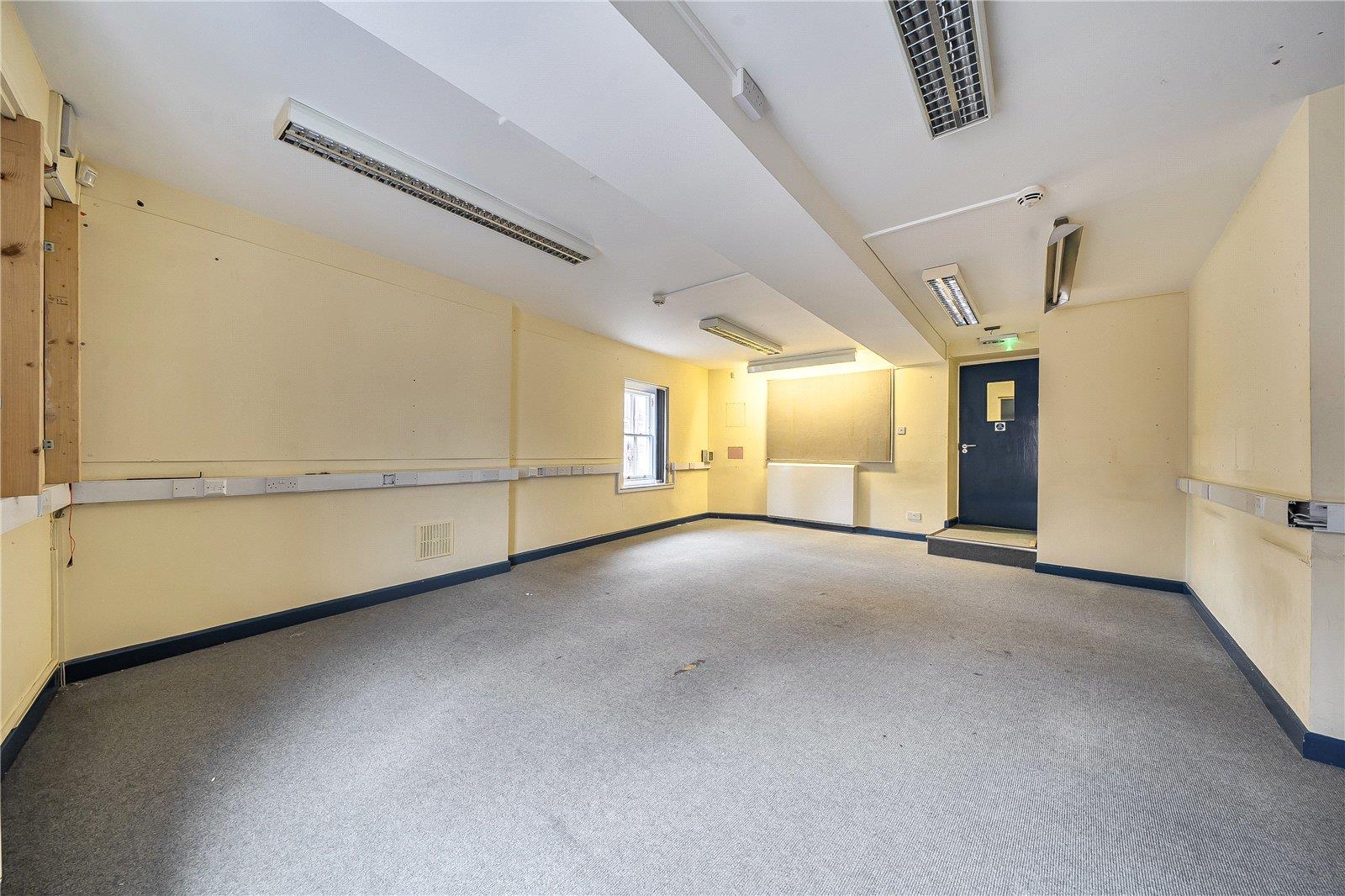 Property Image e341736d-a744-4956-b812-579dc251e167