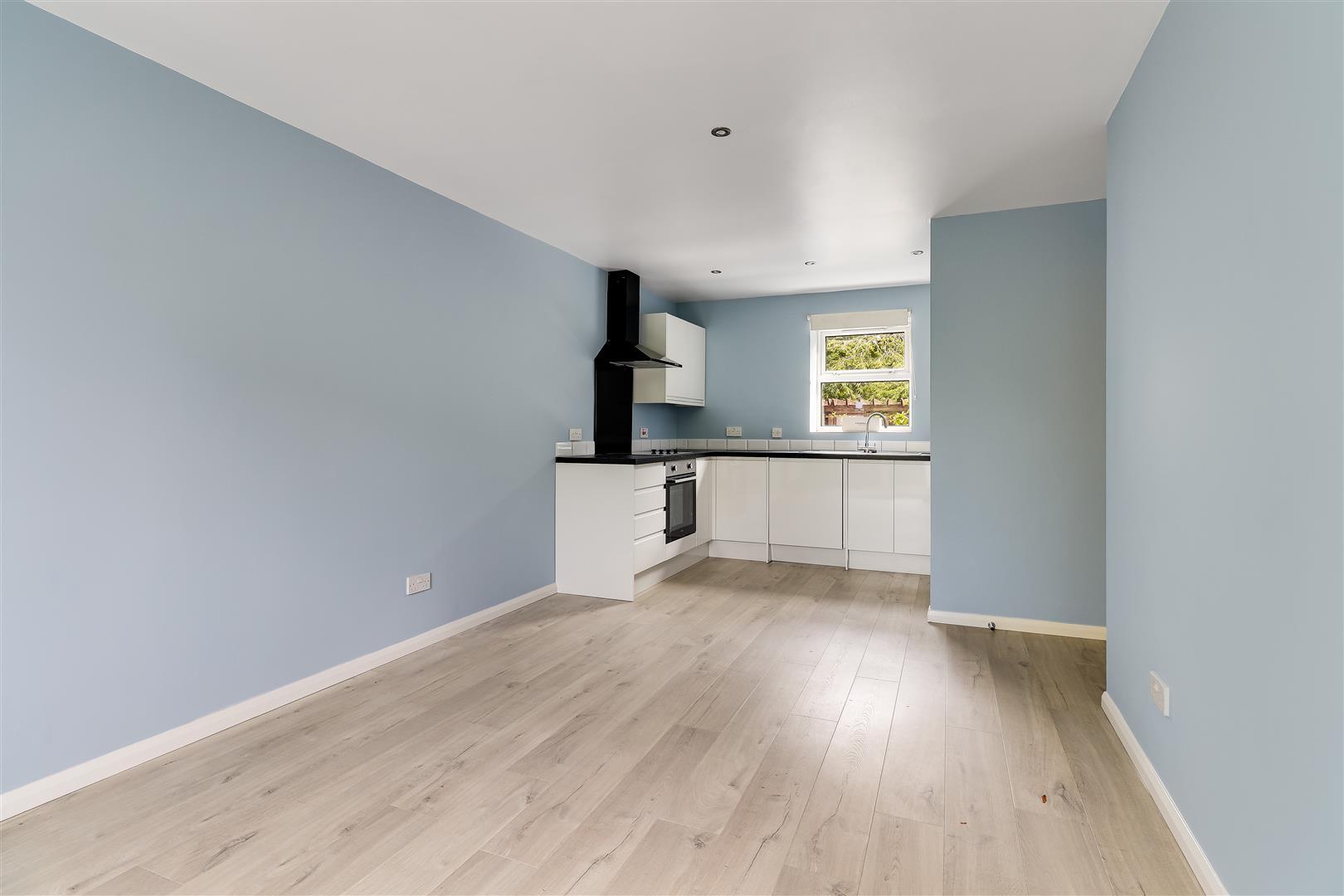 Property Image e348484a-cef2-470a-b9d2-fb7e4402c1df