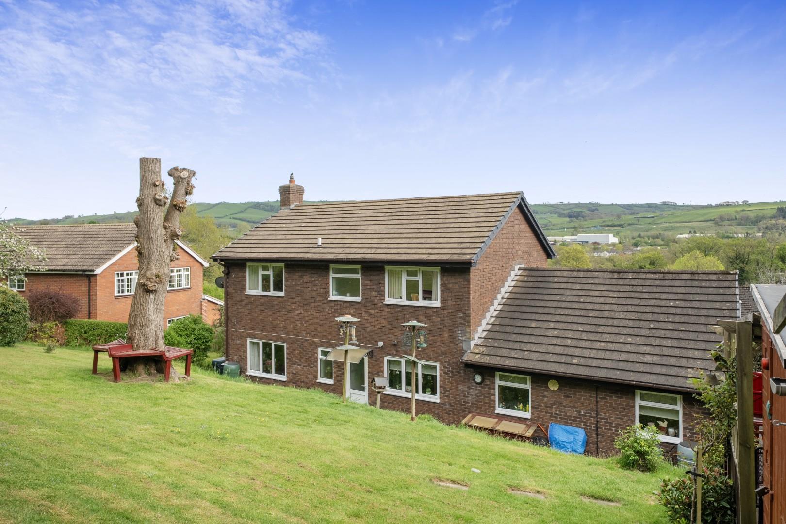 Property Image e350e21f-839a-4ada-af2f-32e63dca7489