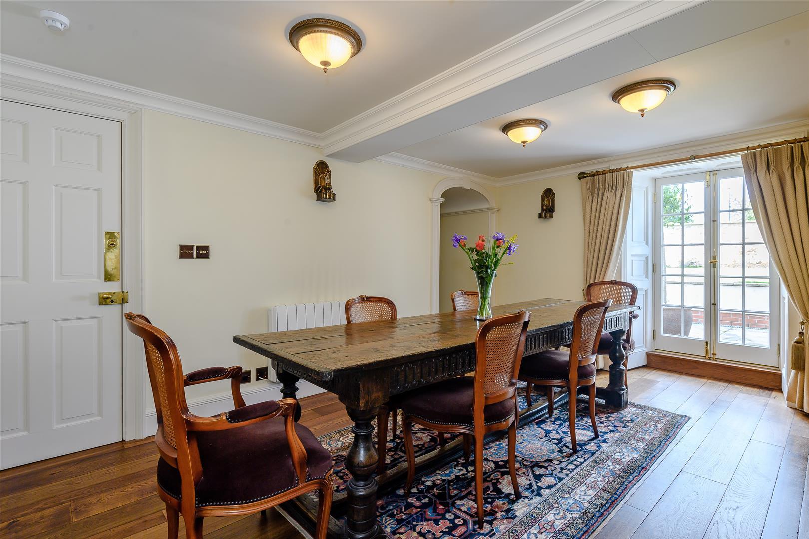 Property Image e352b8d9-a621-4115-9dda-8e0575f9b4d5
