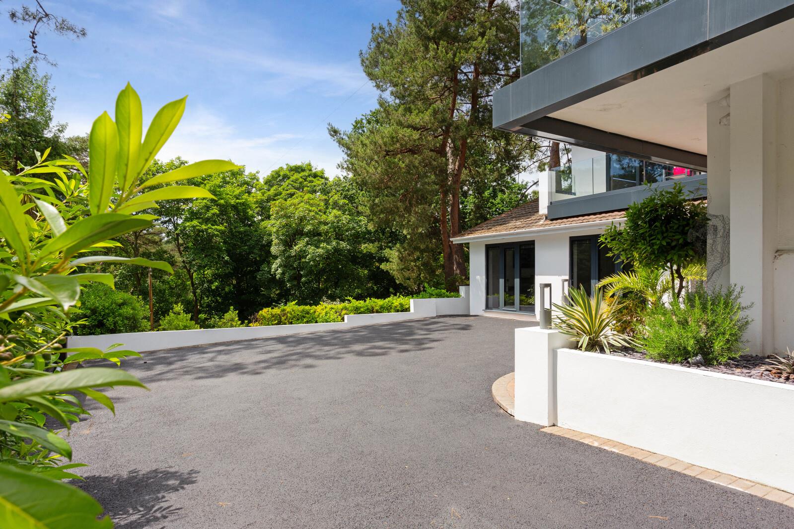 Property Image e3557ada-ae2f-4567-96c0-c5a2885c5428