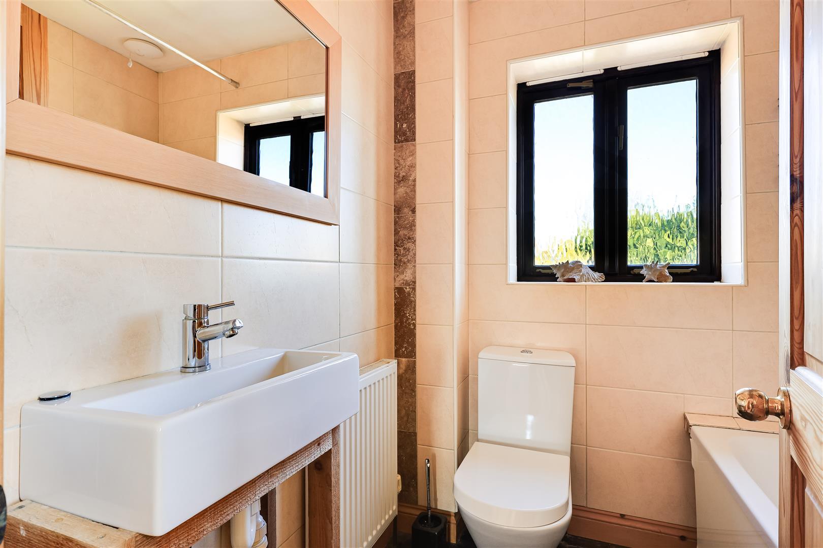 Property Image e36a8dab-61b5-478a-bd2e-87ee3ce4f8bf