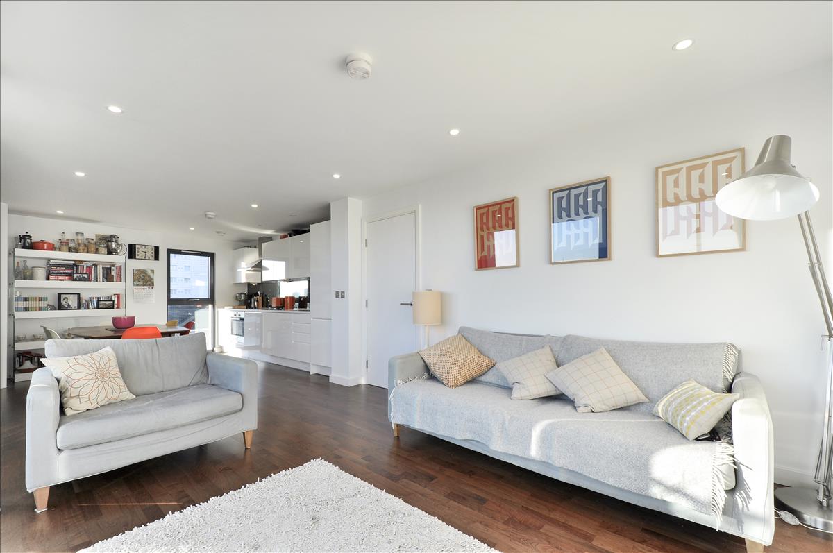 Property Image e373a281-3576-4454-9cce-01adc6115f40