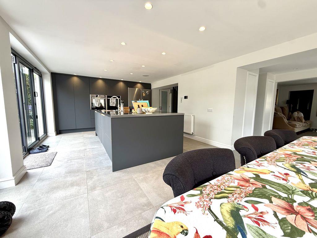 Property Image e373bf4a-8b26-43d1-b01e-fcf4af4cc2ea