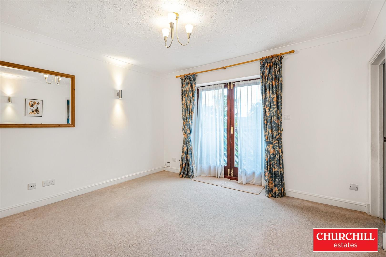 Property Image e39359a9-5709-4555-b219-33614182bfc6