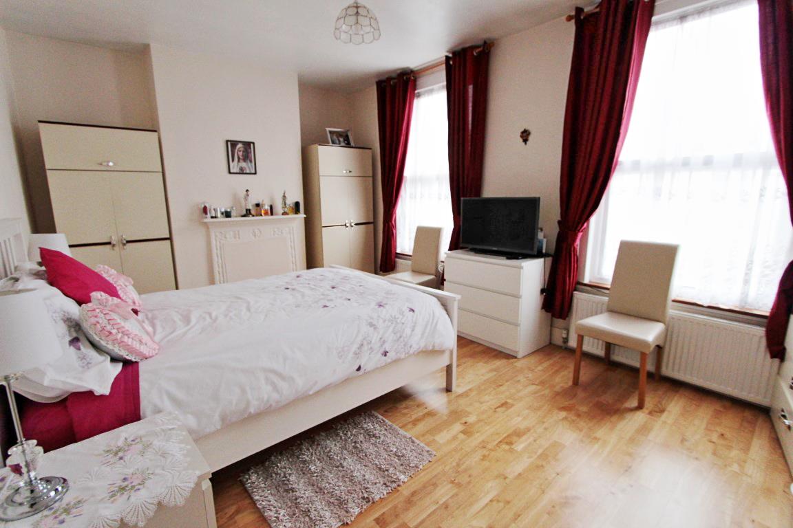 Property Image e3991146-c0d8-4d4f-ab44-c1925c2fb332