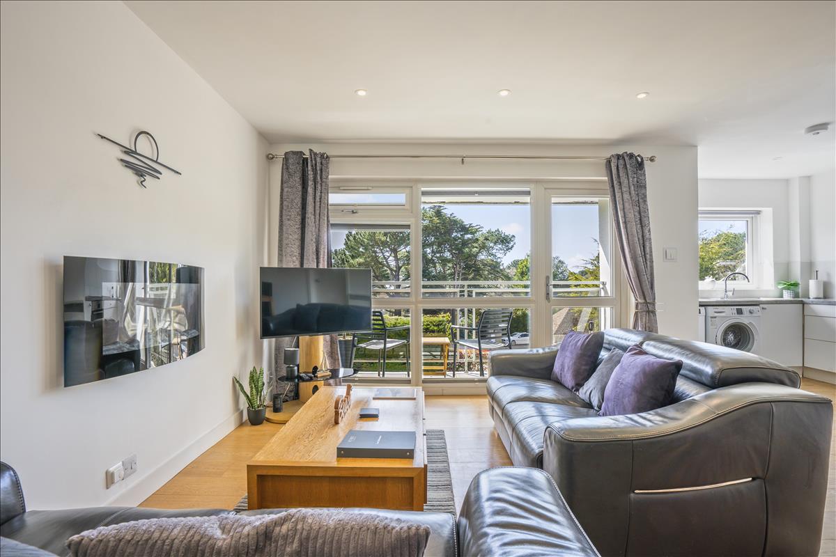 Property Image e39e2aab-1772-4479-a1ac-fa11f8b3596b