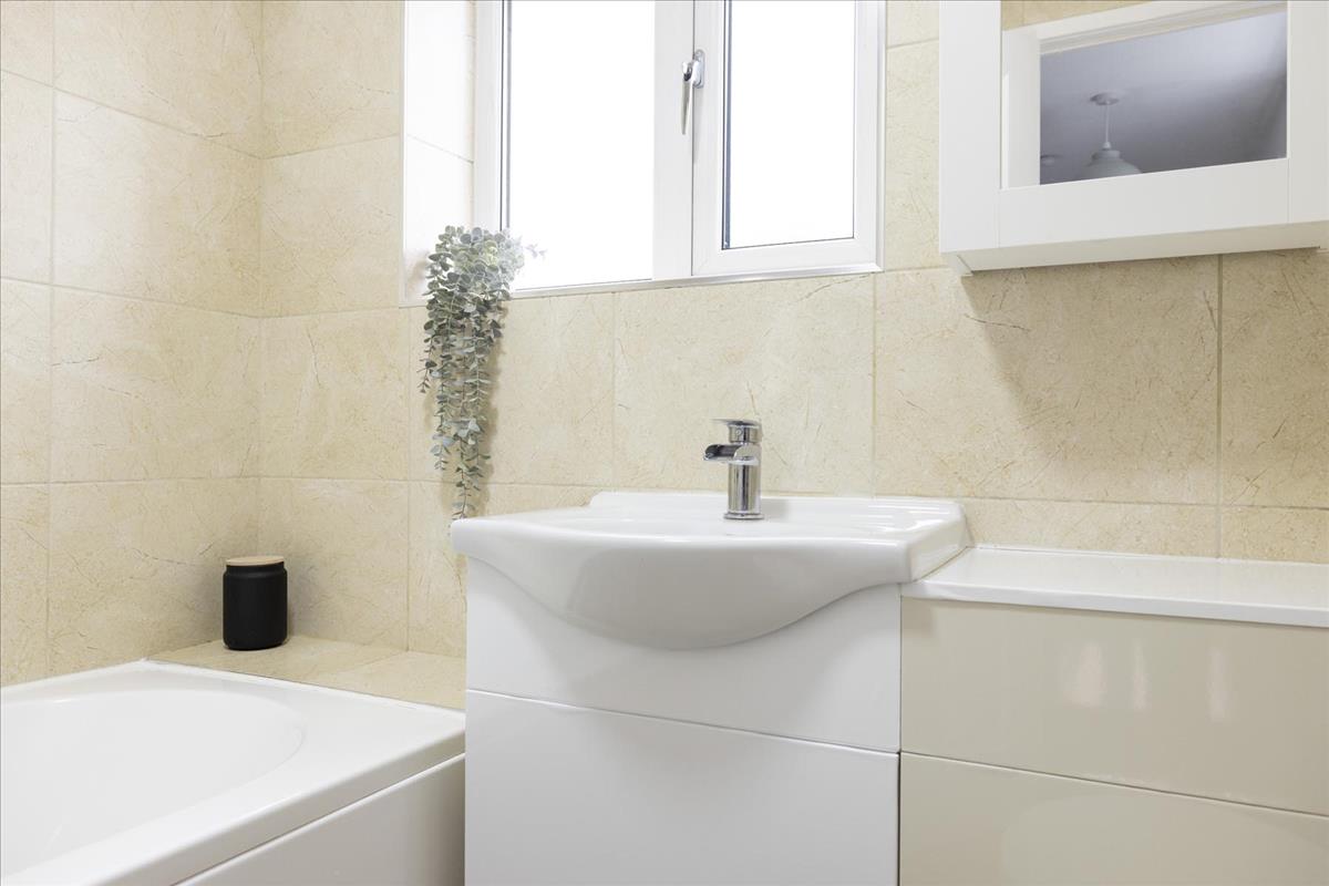 Property Image e3adb53b-440b-46d3-99dd-aebe3b4a1707