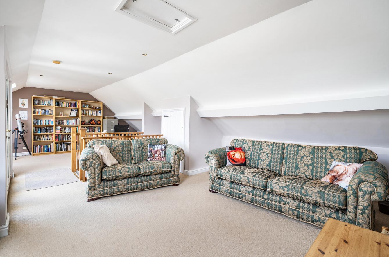 Property Image e3b84f56-aa2d-4c18-a786-842405174a5e
