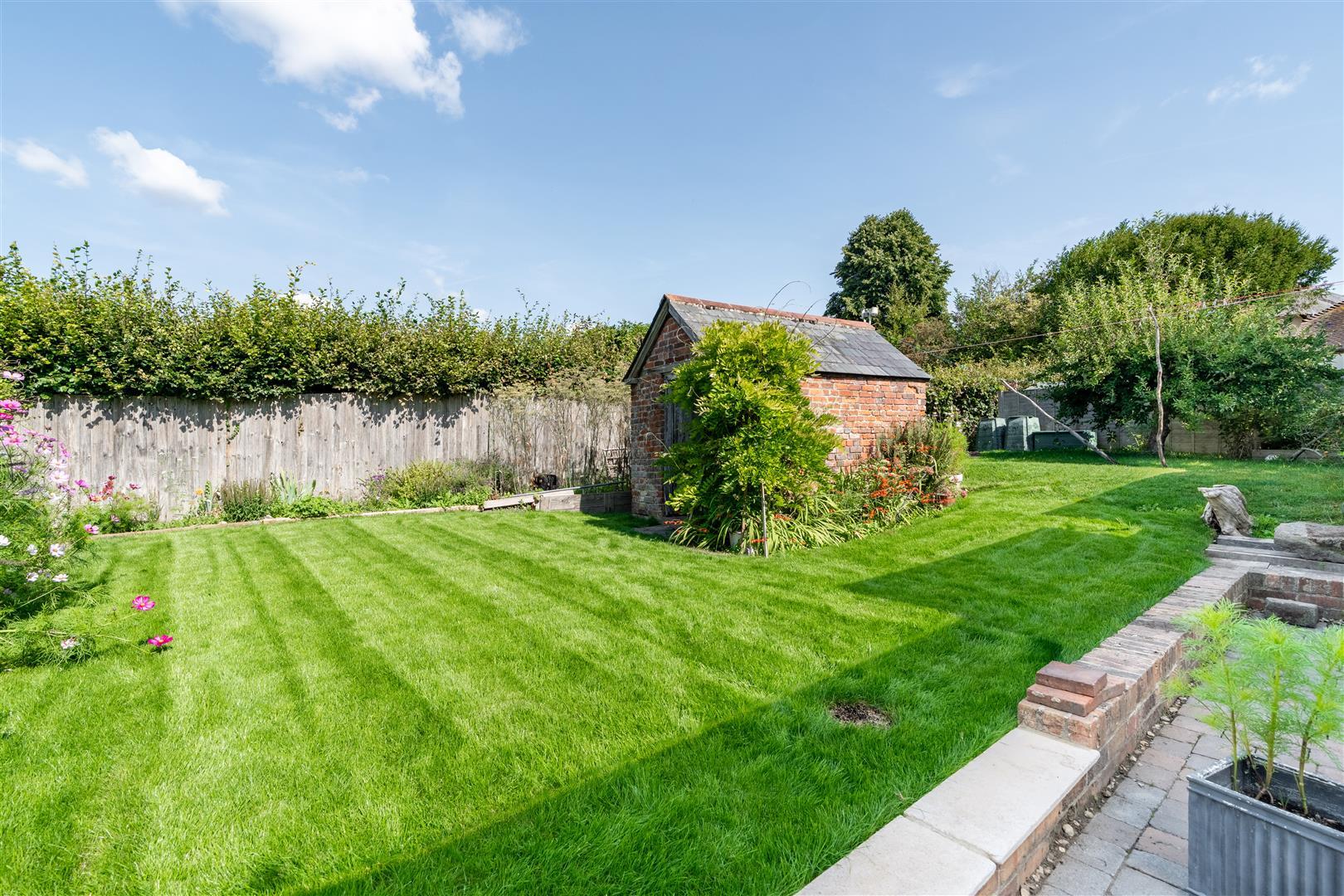 Property Image e3b9d9b6-c012-416a-bf77-e15321b29b60