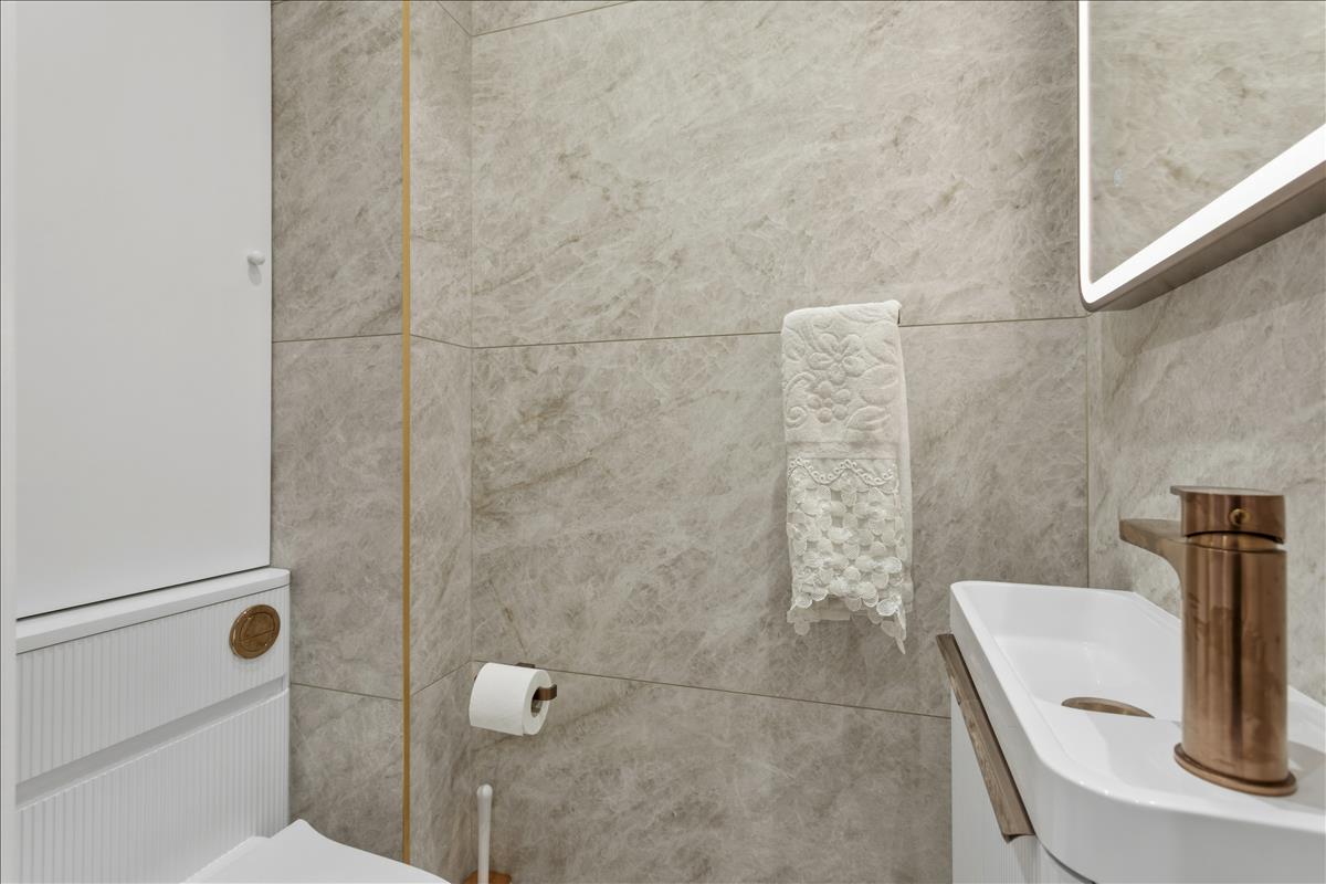 Property Image e3c91a74-e7f5-4035-b8bf-f843230495be