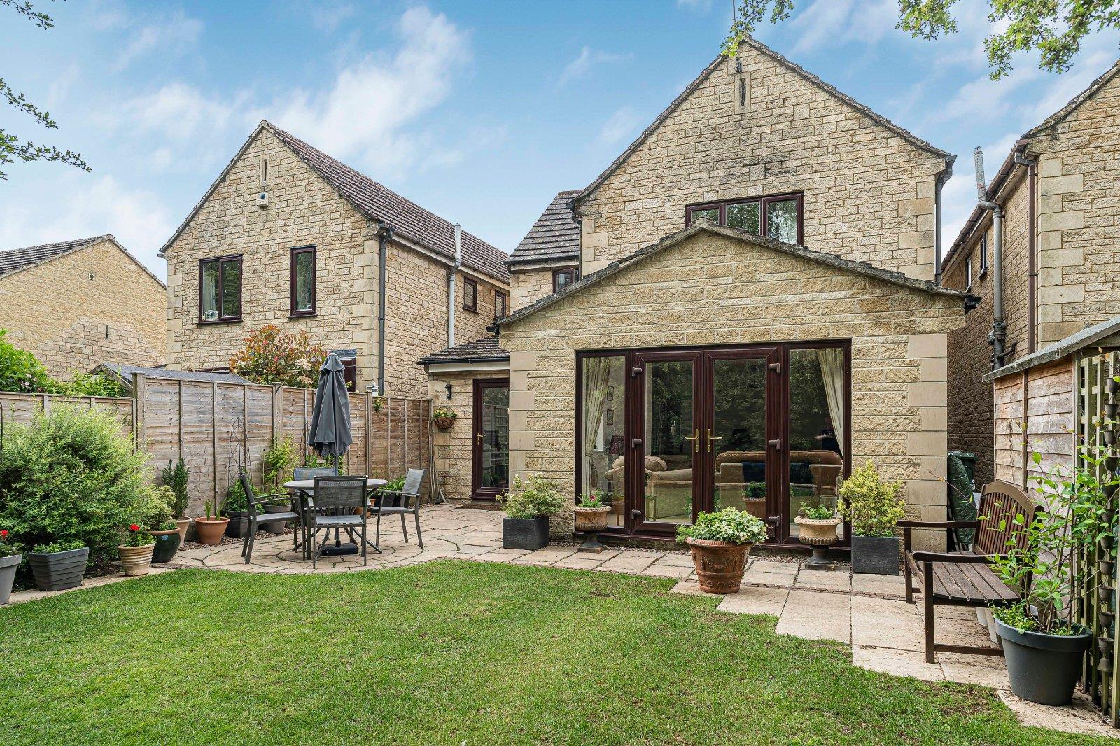 Property Image e3d54075-0960-45a8-87f5-b1d8d9832ee5