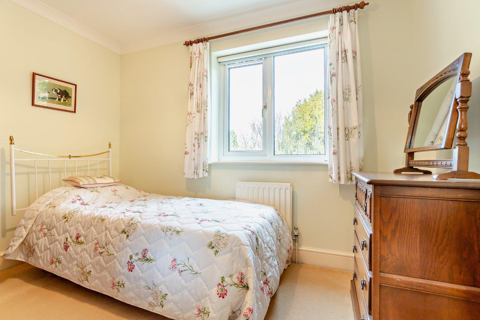 Property Image e3ddfa74-8912-4770-b7ce-55538292a1b2