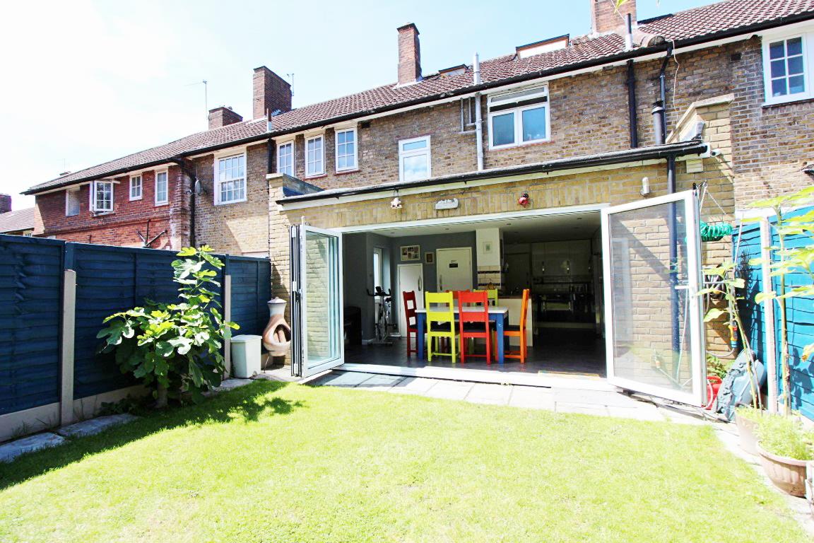 Property Image e3e588b0-8fcb-45fd-ace4-c24826edc2fd