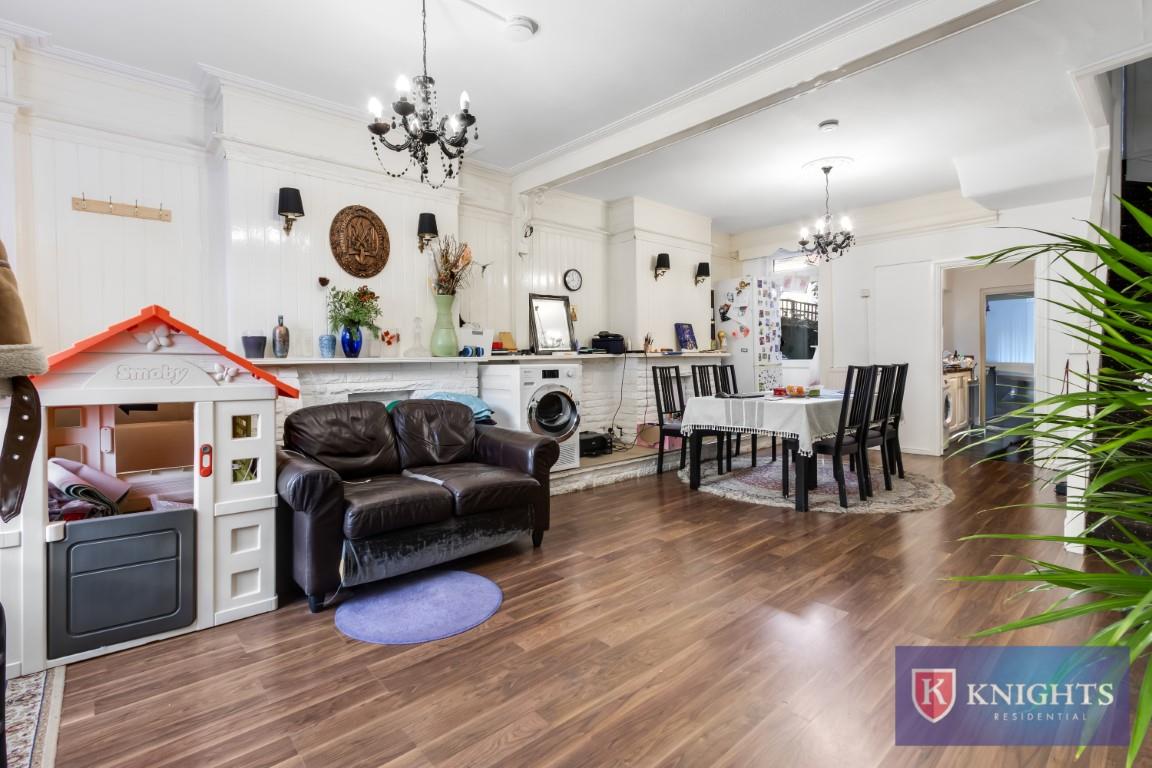 Property Image e3ecb230-299d-4585-b9cb-56fd8cf379d3