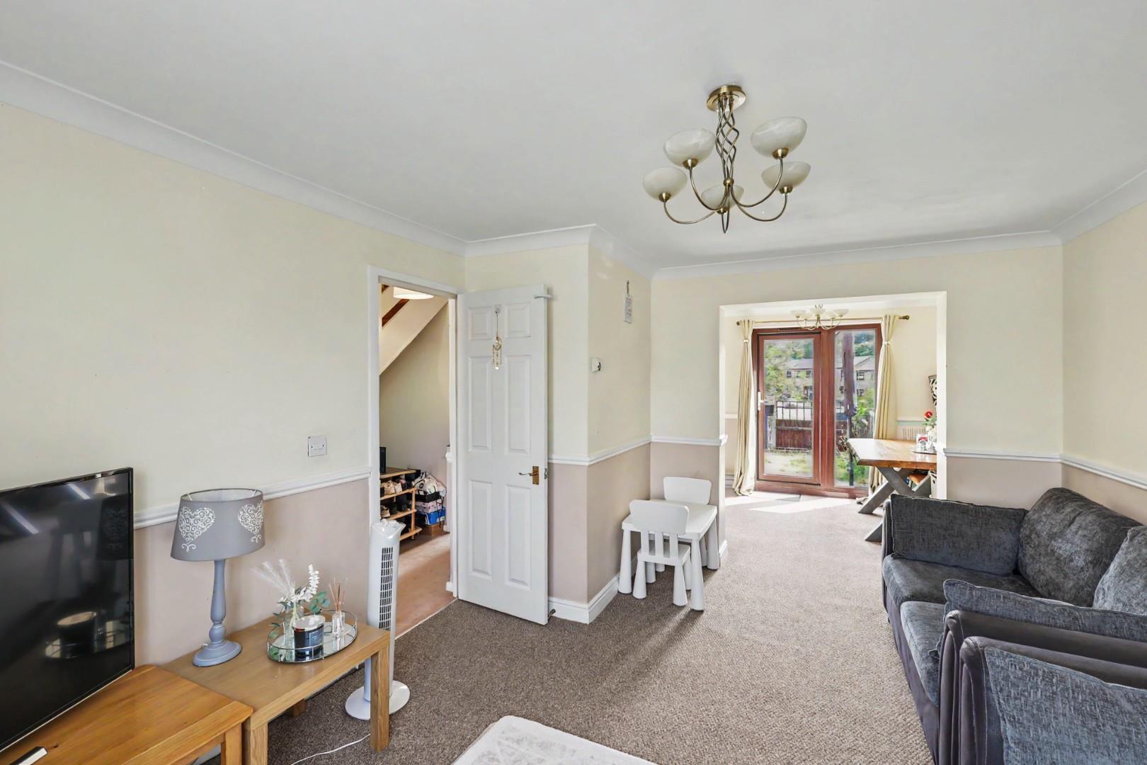 Property Image e3f96c27-9d17-459a-abd4-c82866370fd8