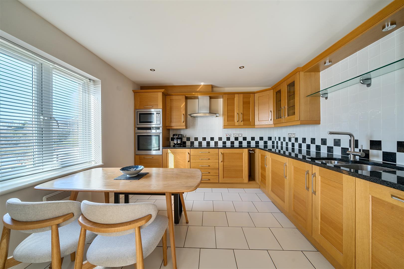 Property Image e4023733-3bc6-473e-92b5-e51f119fcbbe