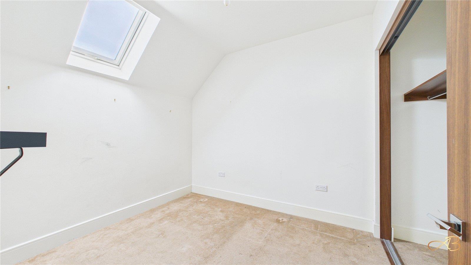 Property Image e40340c6-dfcc-4648-8c77-350246182a68