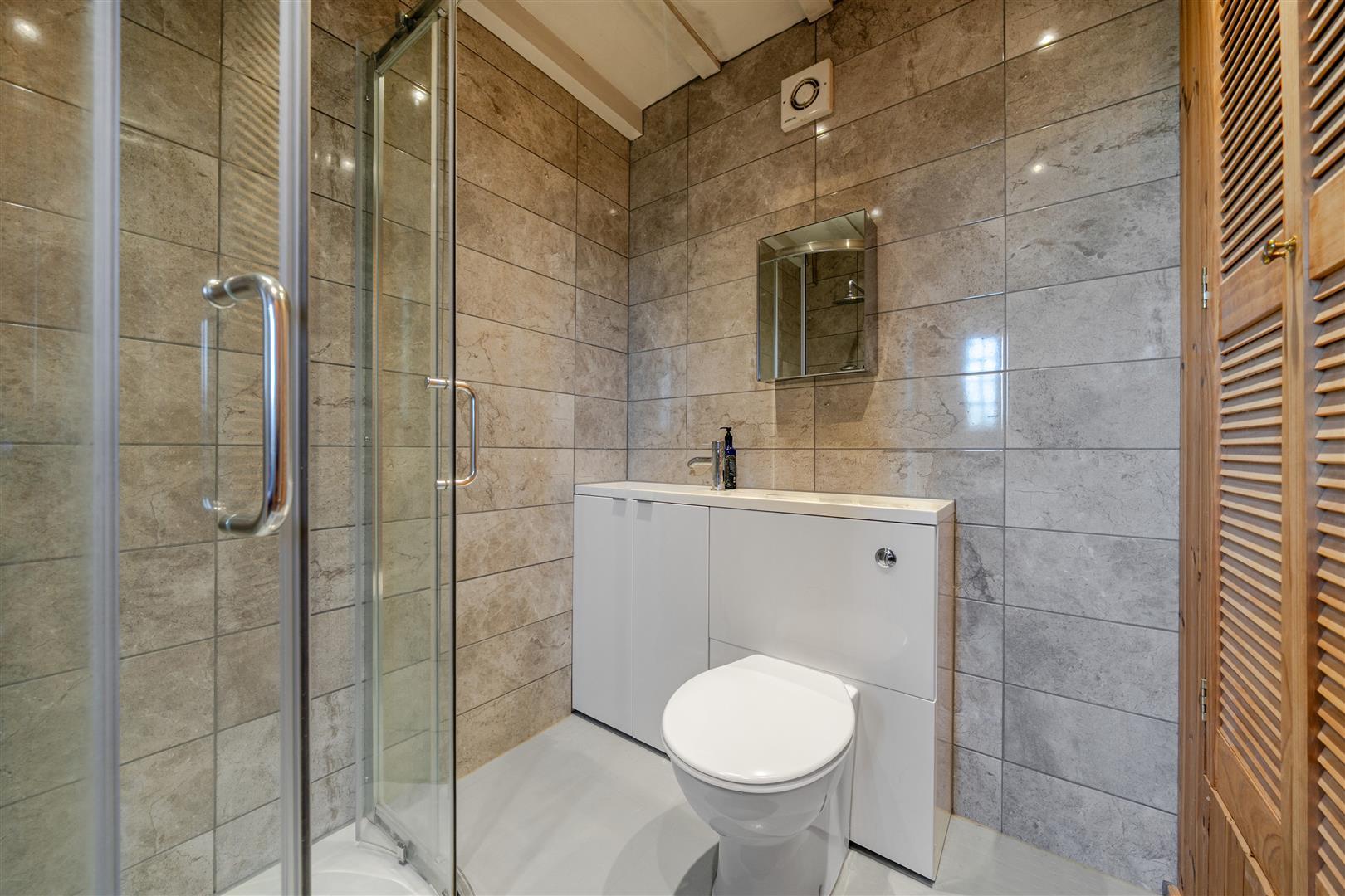 Property Image e40734f0-f2d4-47d7-9903-cf53e57ba489