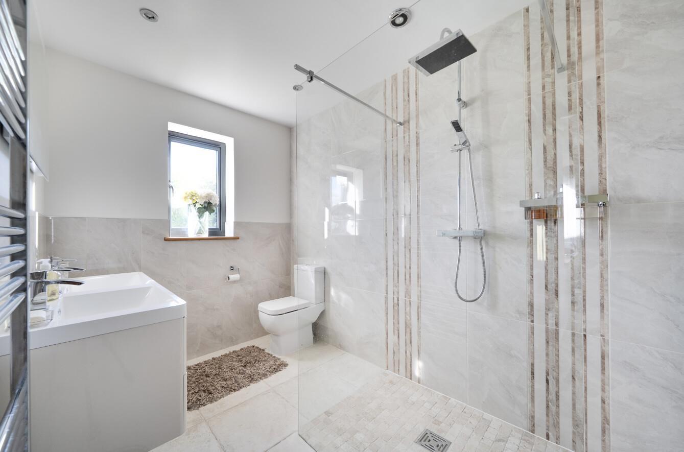 Property Image e4183efb-487f-4ab9-b000-f83a195bf833