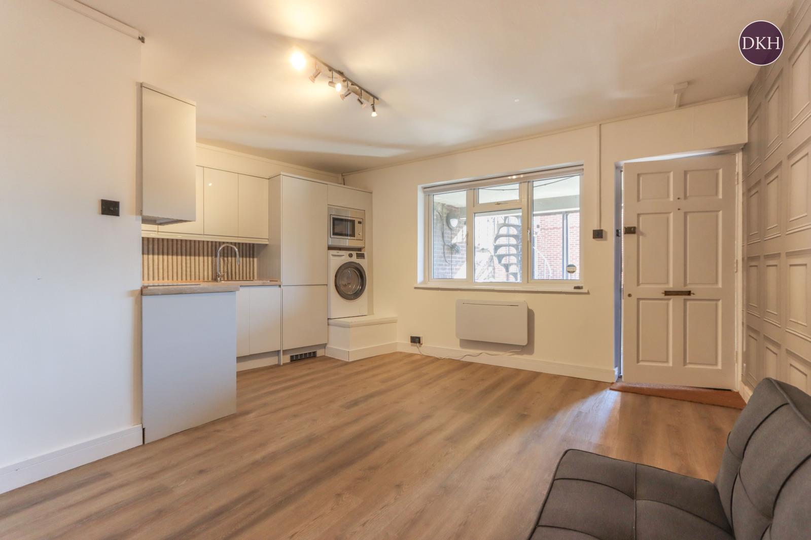 Property Image e41a3a0c-e21a-49a3-8499-b82fa7b5a069