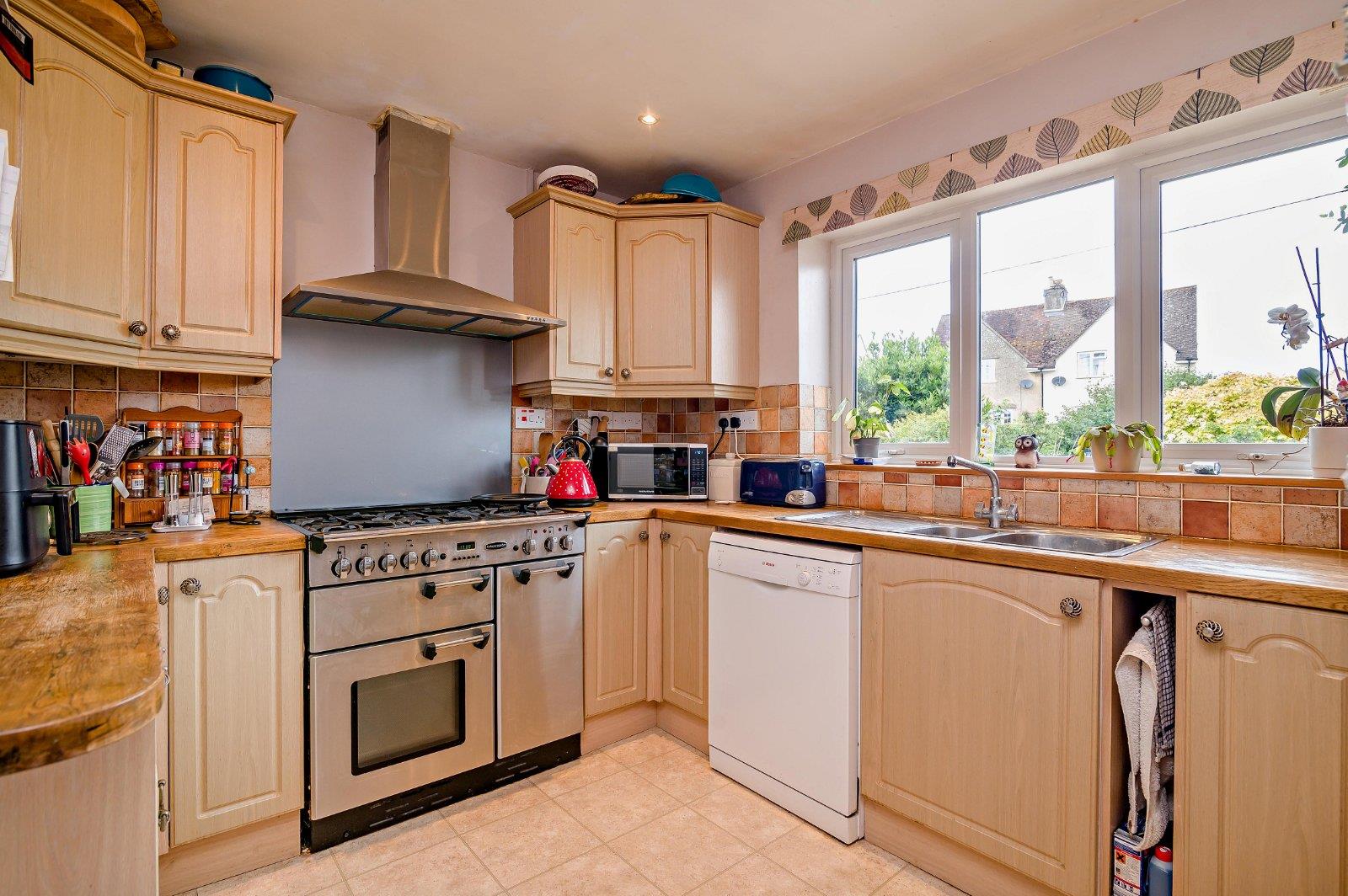 Property Image e41a4e2f-1644-437c-8e15-ec5b8a1a55a8