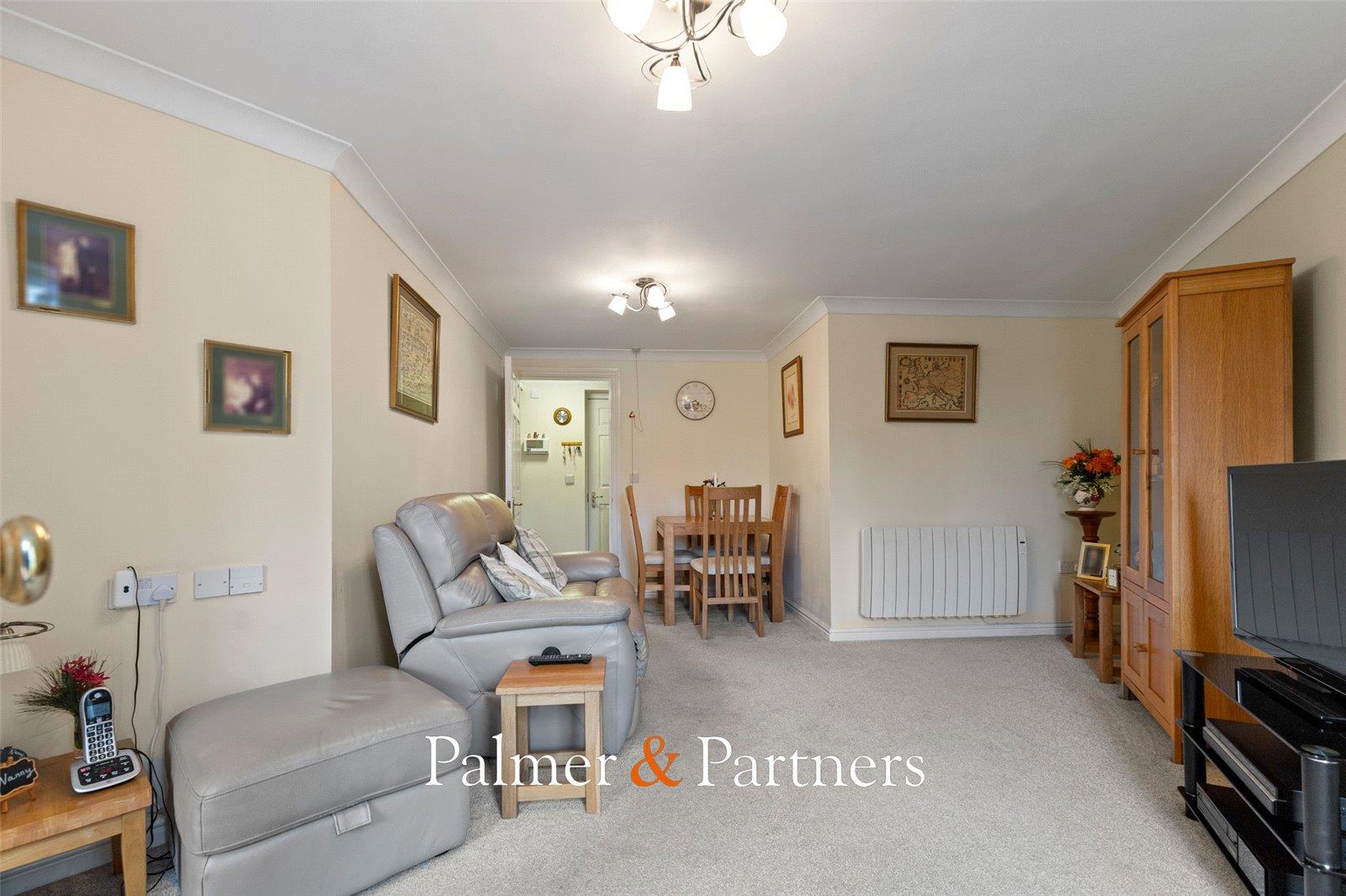 Property Image e42354e0-b936-4ad7-af1a-4cecb89d9d4d