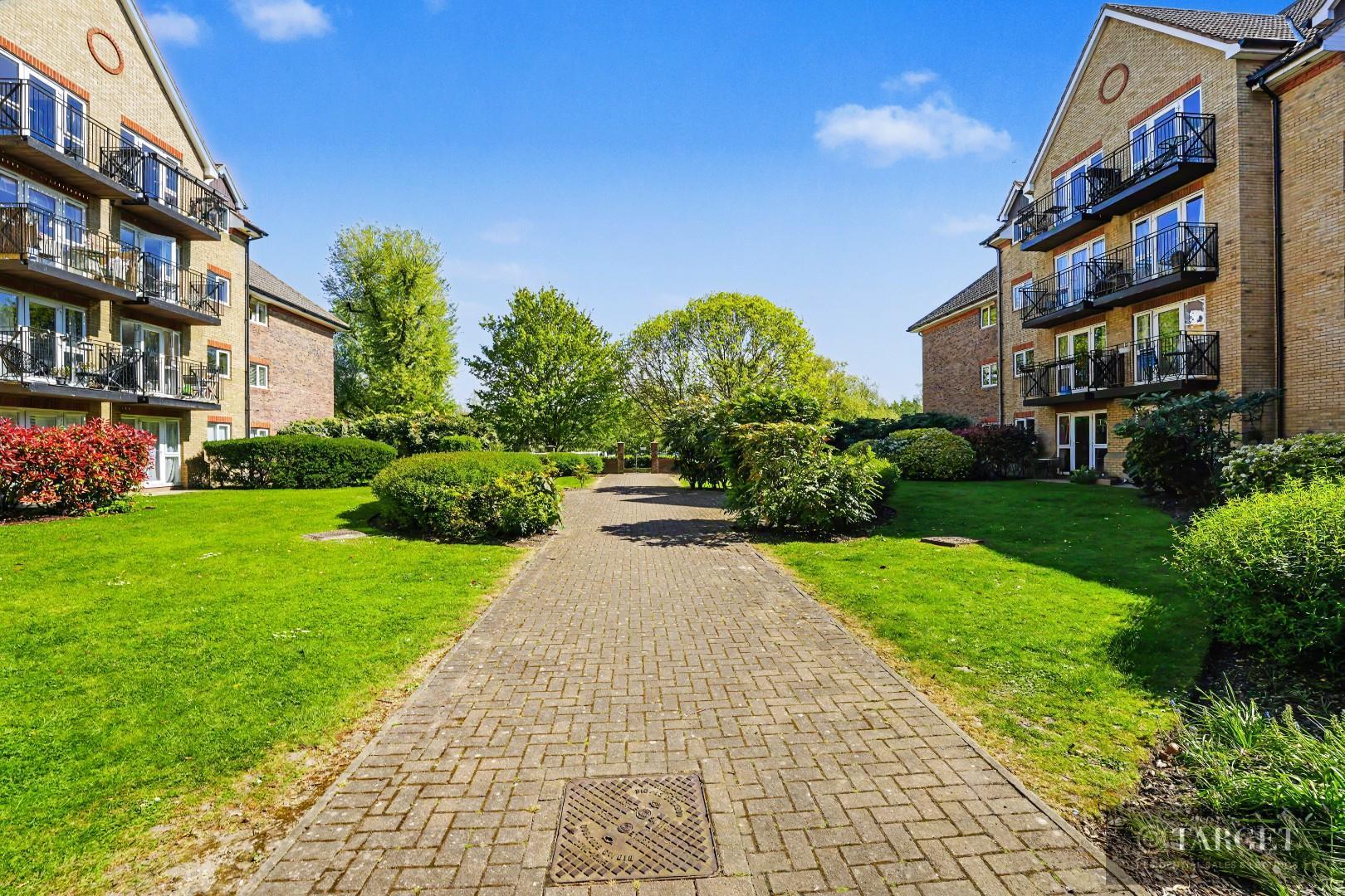 Property Image e43163d8-3632-40cd-986b-0e07aa18a300