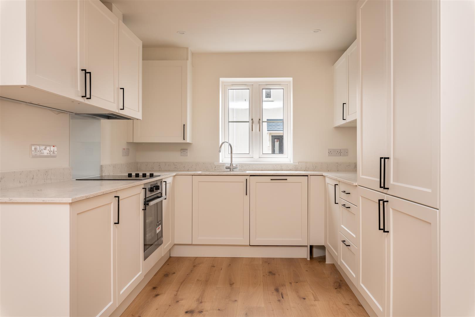 Property Image e432cd12-c018-47ed-90e6-db8c370c9297