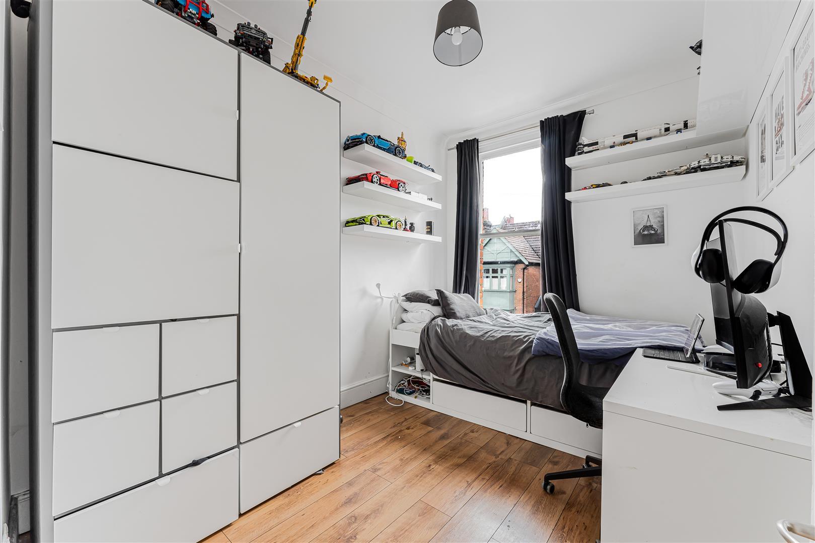 Property Image e43ad7fb-42cf-439f-aaaf-8c5f2c743296