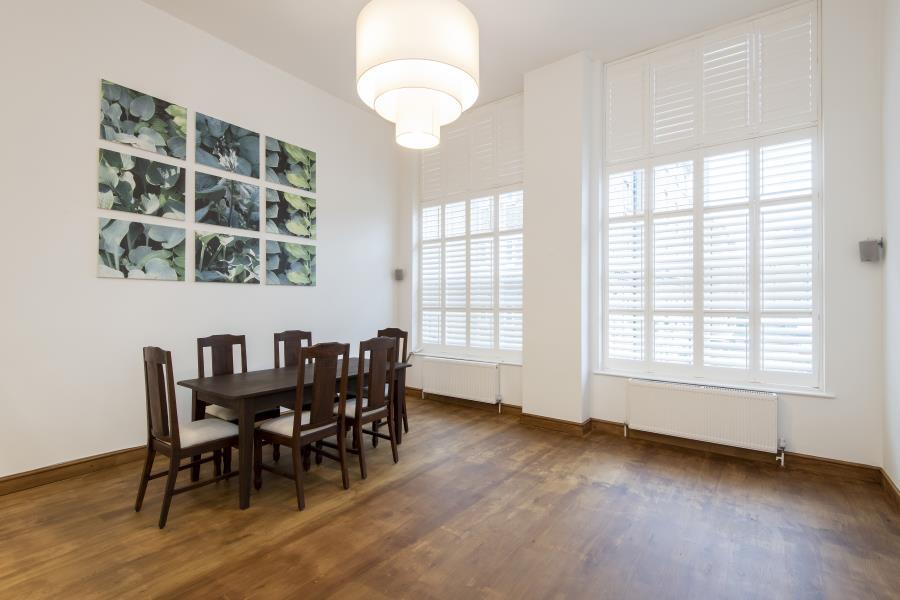 Property Image e43b339f-69ae-46ec-bd72-2eea8adedc05