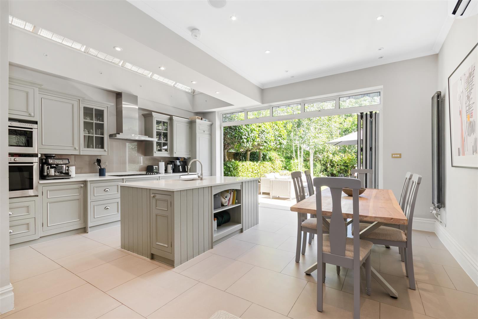 Property Image e445d28b-6763-477e-92a7-a7645ed0a60e