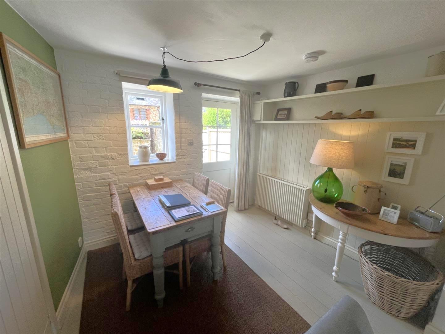 Property Image e44a9749-7f1b-4990-8810-52fe33485b14