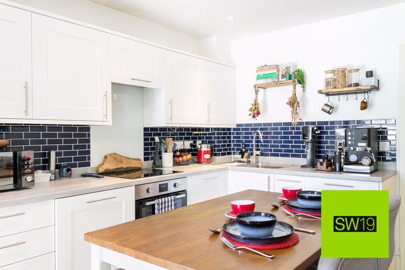 Property Image e450321c-8527-42f2-ae89-b9083978609b