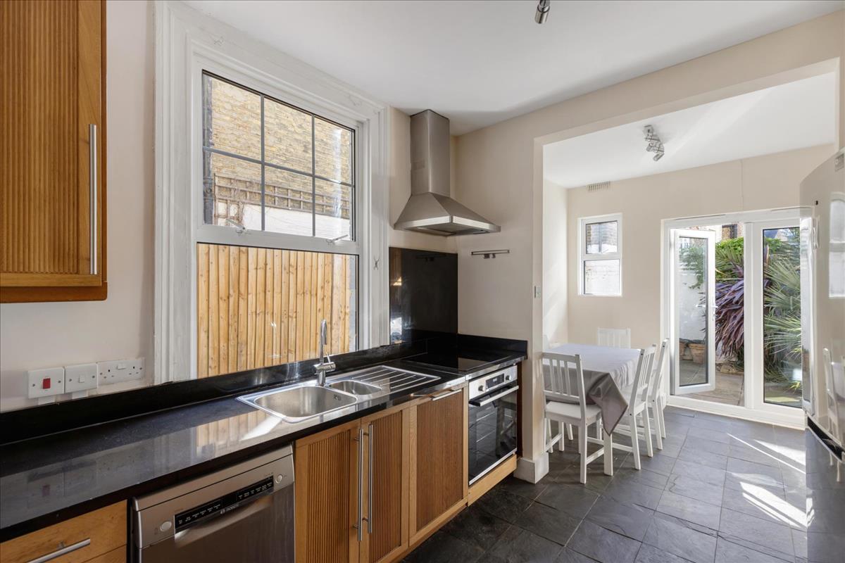 Property Image e4561ab8-3e52-43ec-9979-58c2348f7c3c