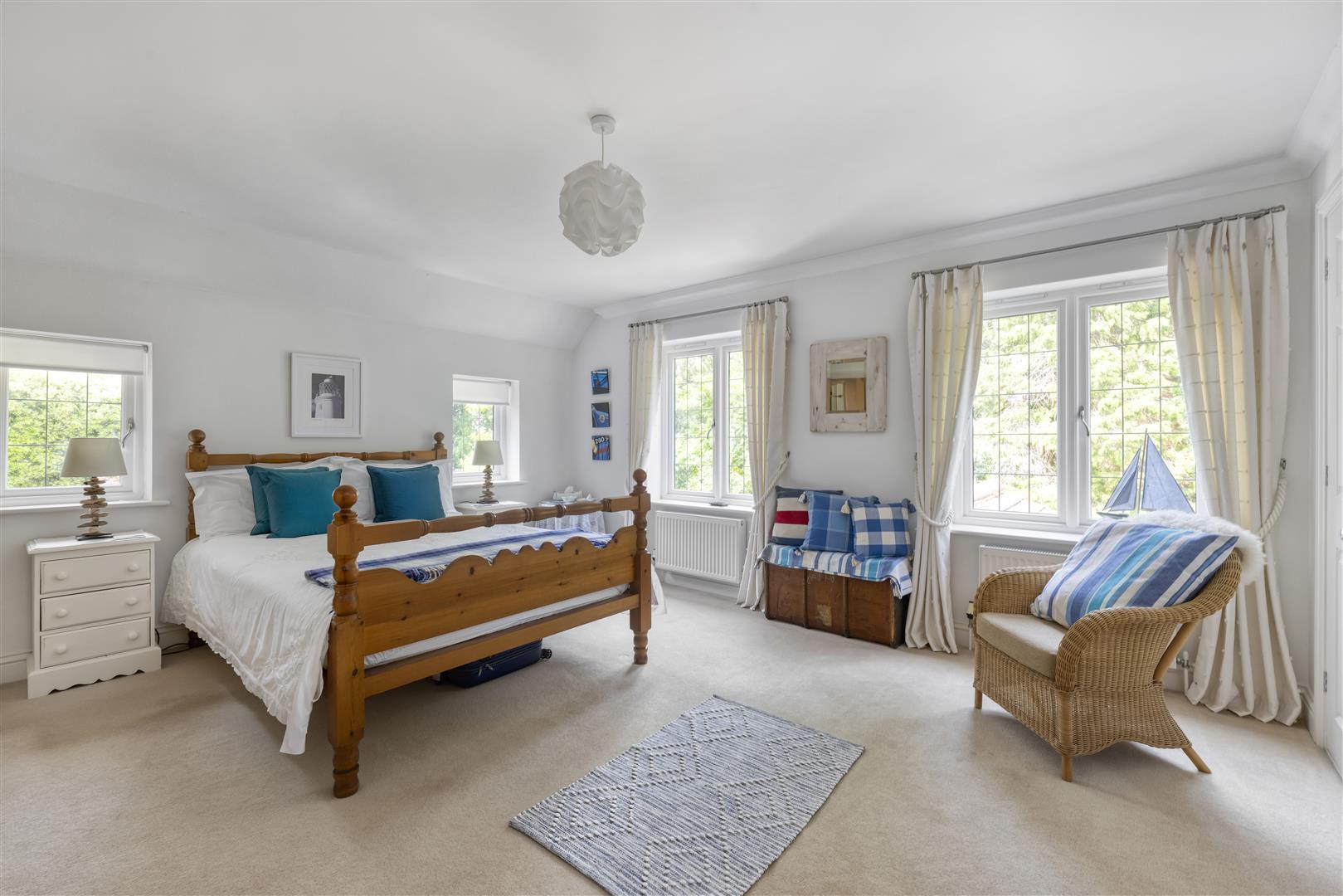 Property Image e45a2b0e-ae54-4330-b861-ab0a55ae3207