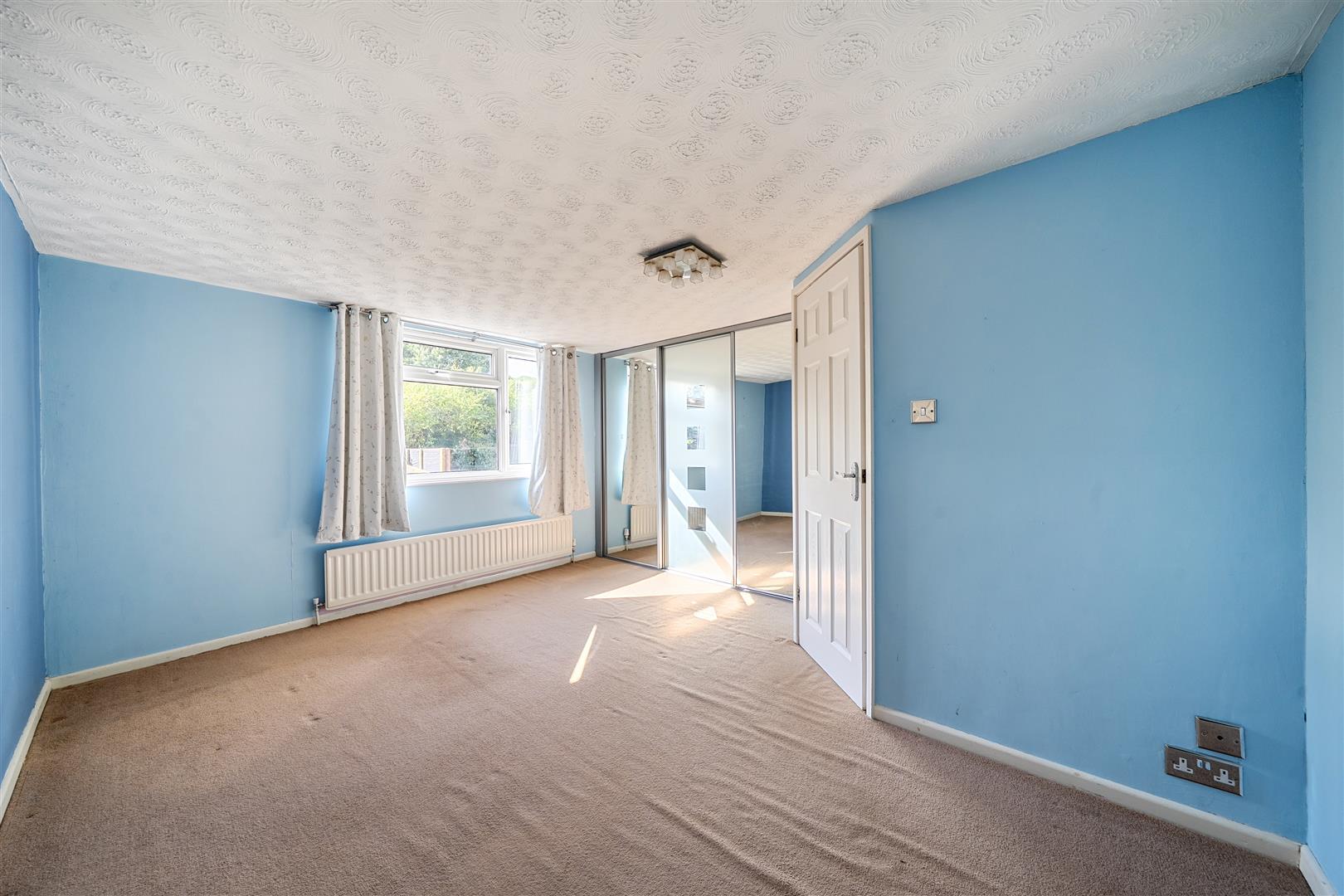 Property Image e45aa1a3-84e8-4f3b-b54f-18466b00b2c2