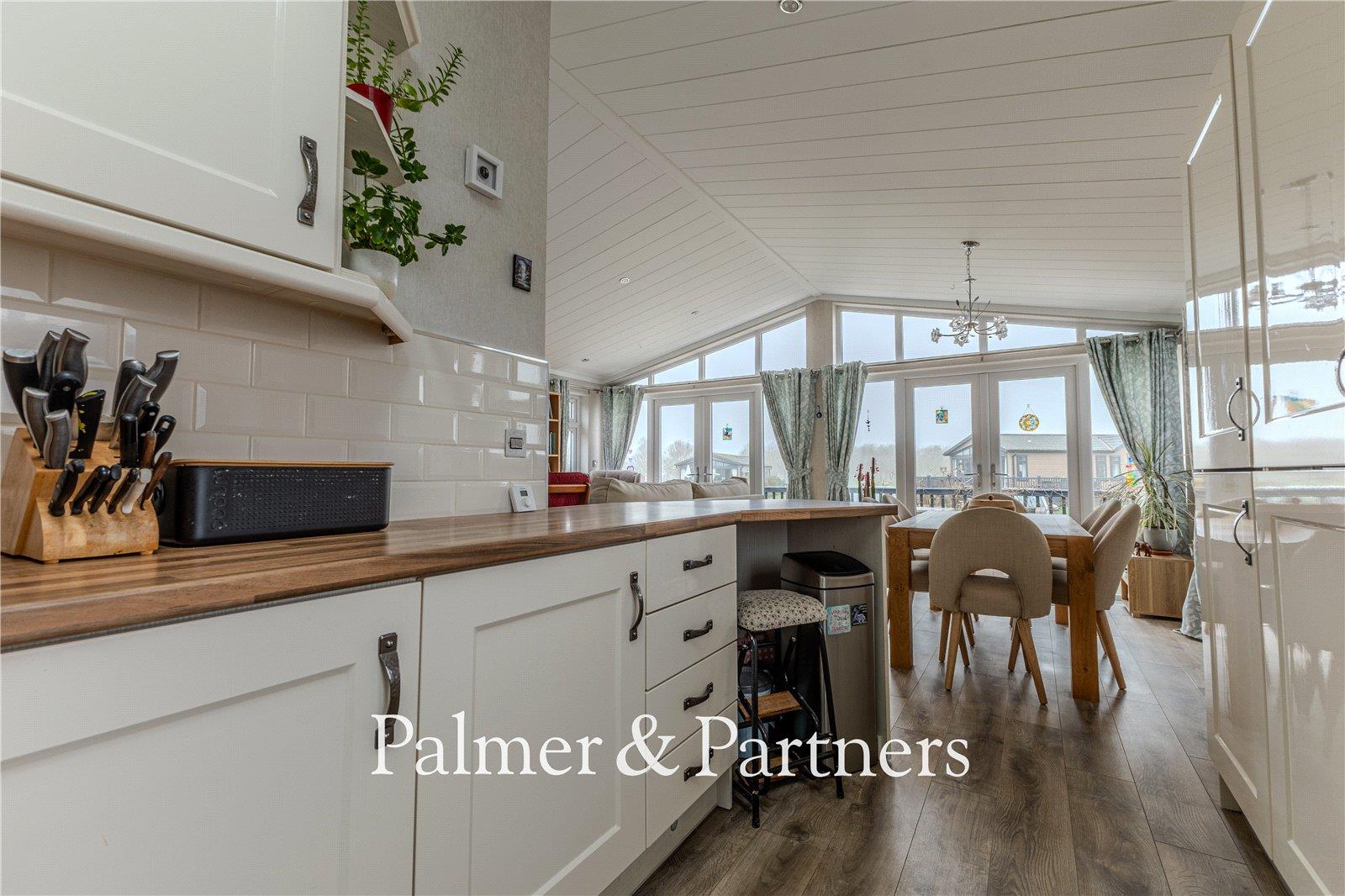 Property Image e4609292-a35c-4d4d-8346-5a34c5cfa3d1