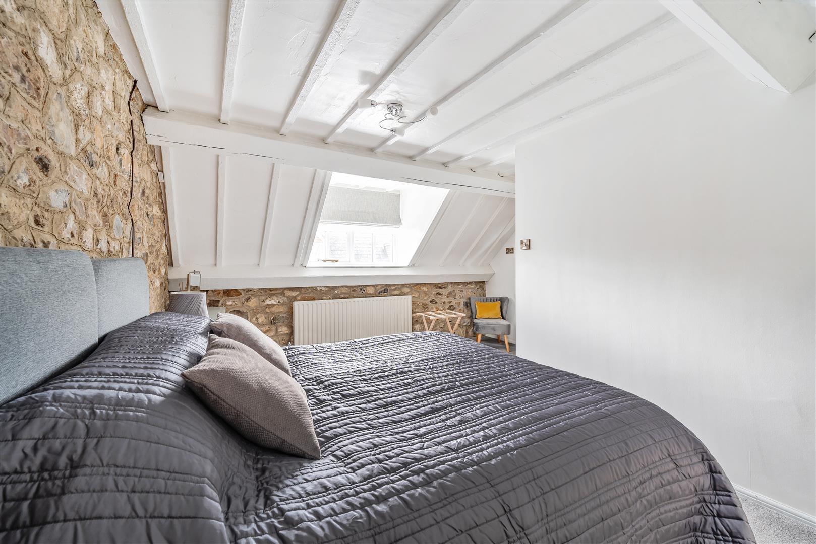 Property Image e4651f0e-7cff-4585-970c-254b9373c3be
