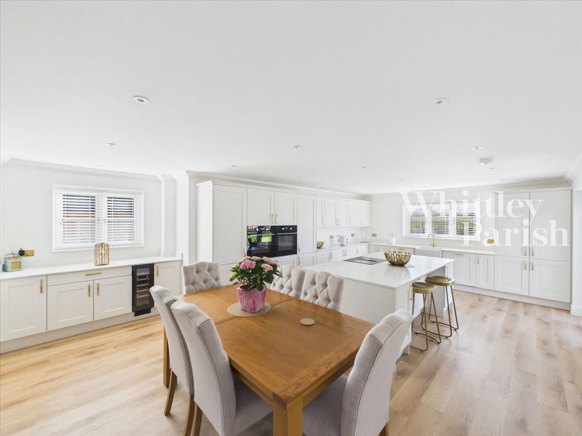Property Image e49a6aec-0b25-4d4e-b732-5dde144bda92