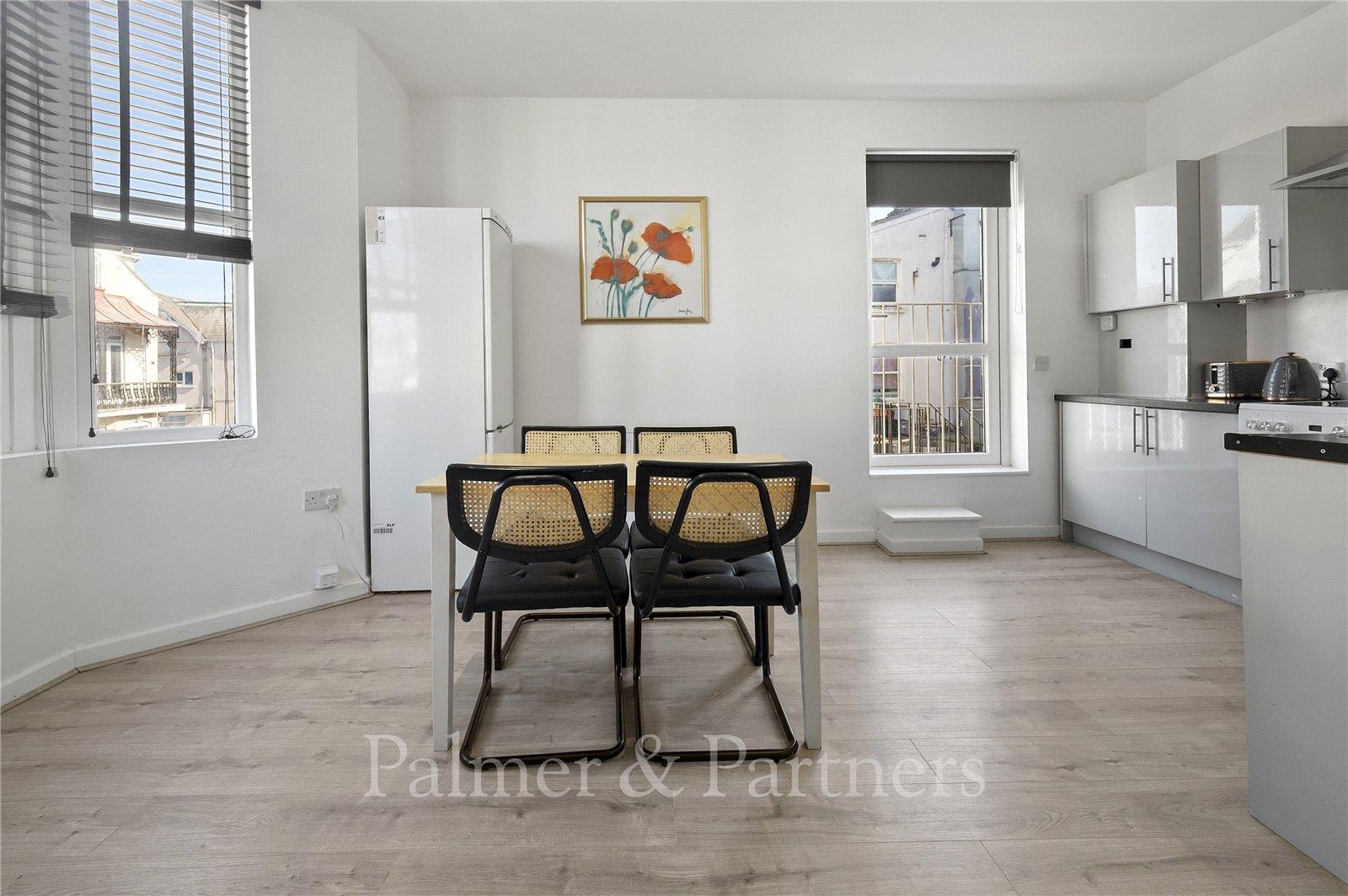 Property Image e4bed9dc-01b9-48a7-8926-81ca209a1276