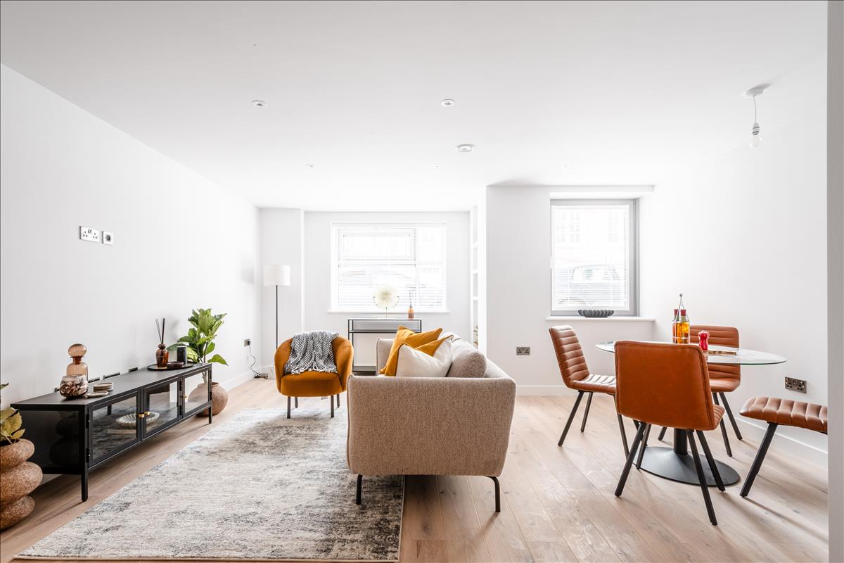 Property Image e4c5f9e2-70b1-460c-995e-c2d959d895d3