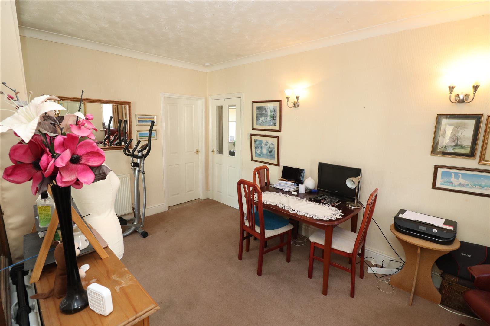 Property Image e4d2946e-29f1-439e-a052-9502c426a3e8