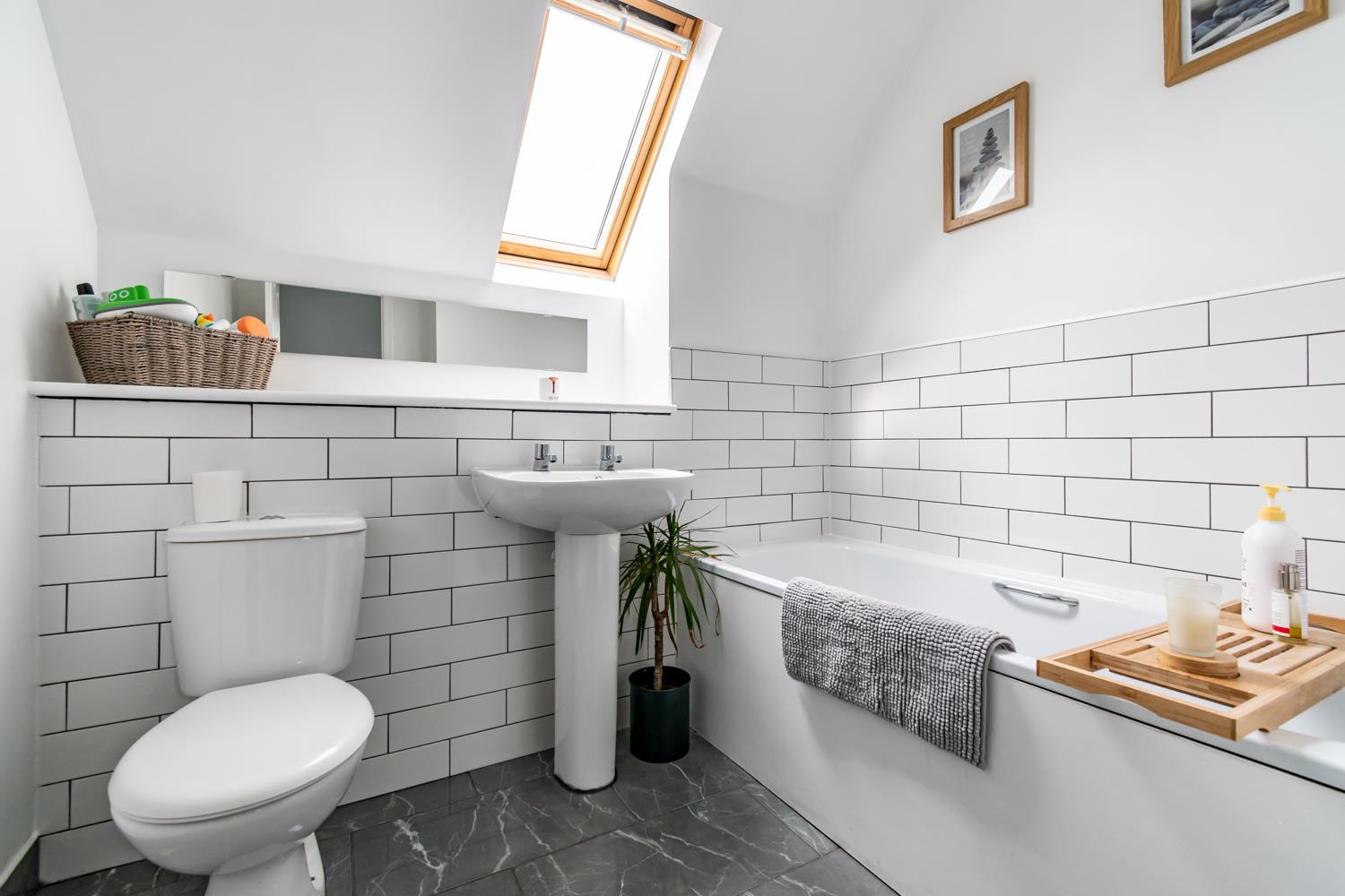 Property Image e4e6ad9f-c5a3-40ba-804d-f56fce84ccd0