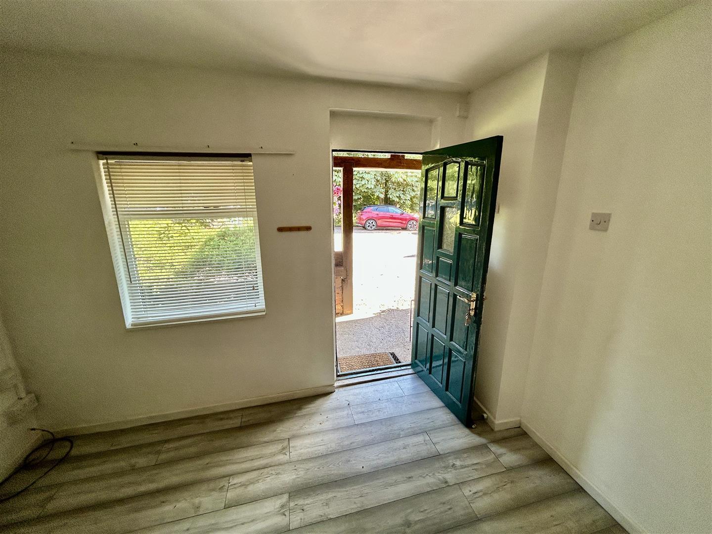 Property Image e4f041e5-4535-473b-8268-a5710464e768