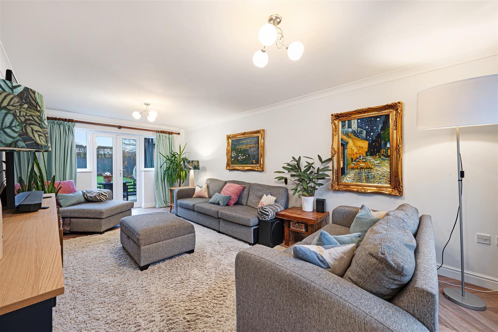 Property Image e4f0a89f-ca72-494c-8a92-cf2bcdb69d9d