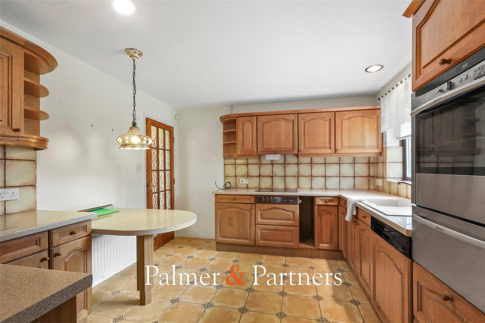 Property Image e4fb4ea8-fa8b-44e3-94b8-559074e11981